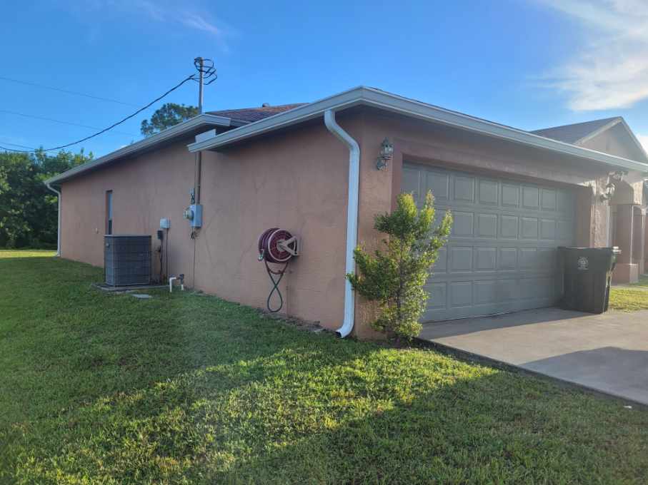 Mike Seamless Gutters, Inc is a Gutter Maintenance Company in West Palm