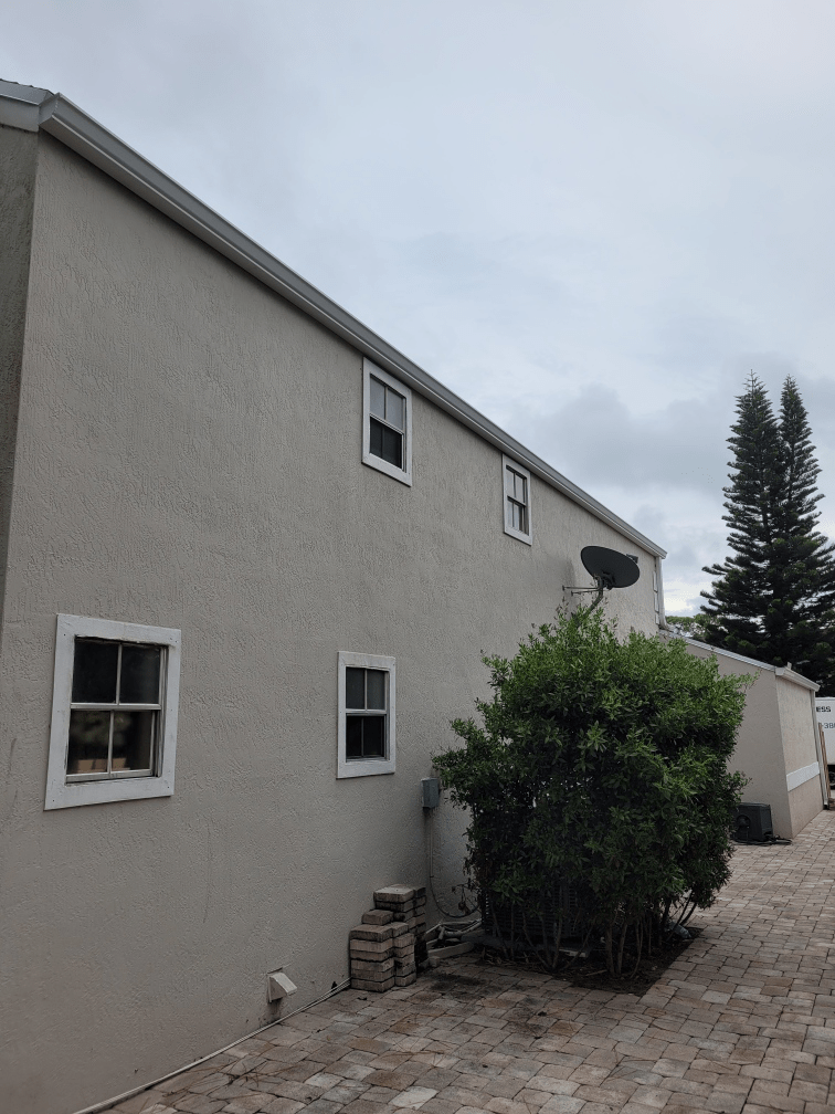 Mike Seamless Gutters, Inc is a Gutter Maintenance Company in West Palm