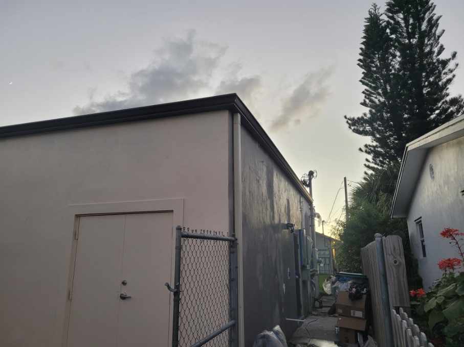 Mike Seamless Gutters, Inc is a Gutter Maintenance Company in West Palm