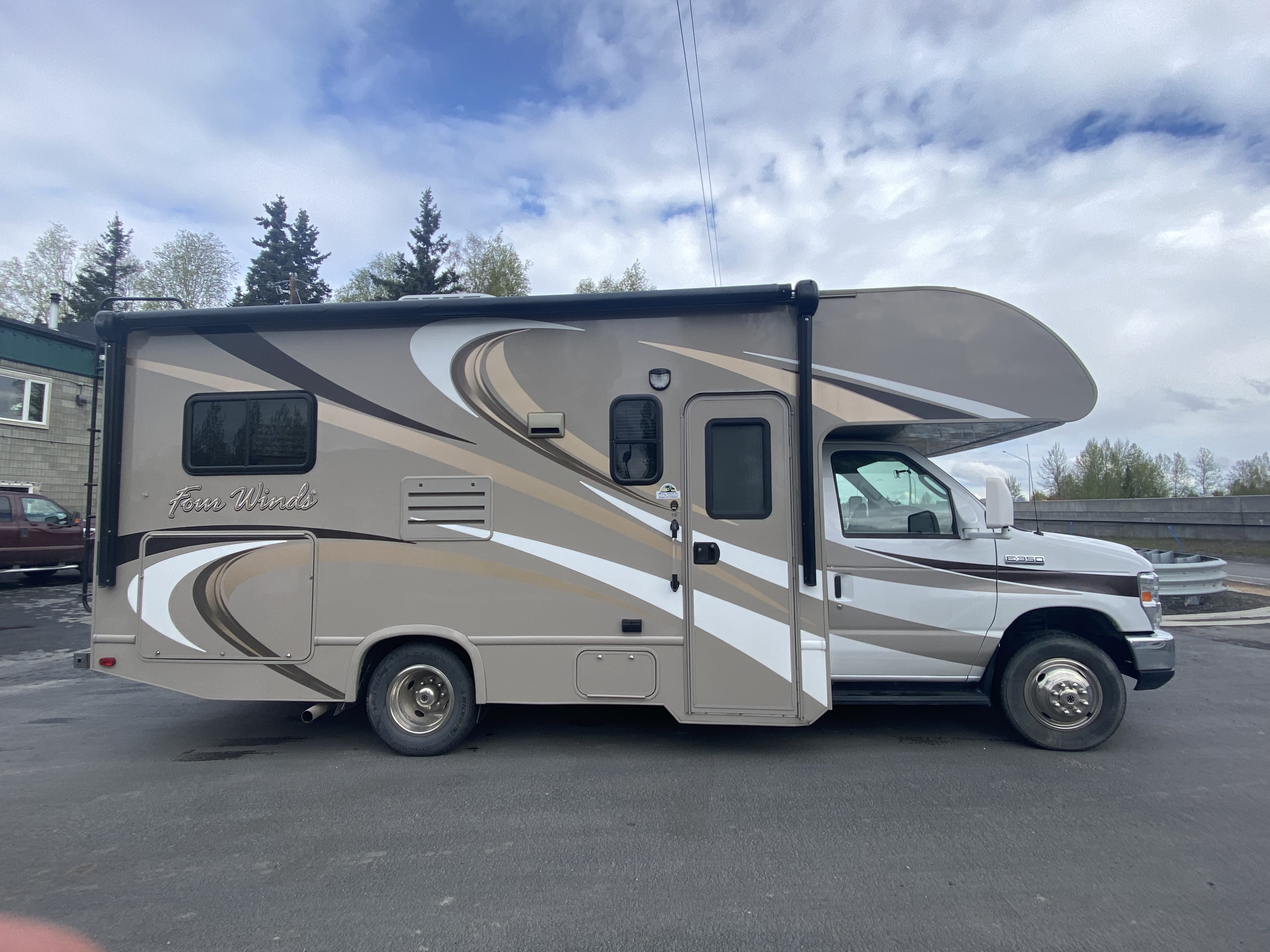 Alaska Bear RV Rentals is a RV Rental Company in Anchorage, AK 99518