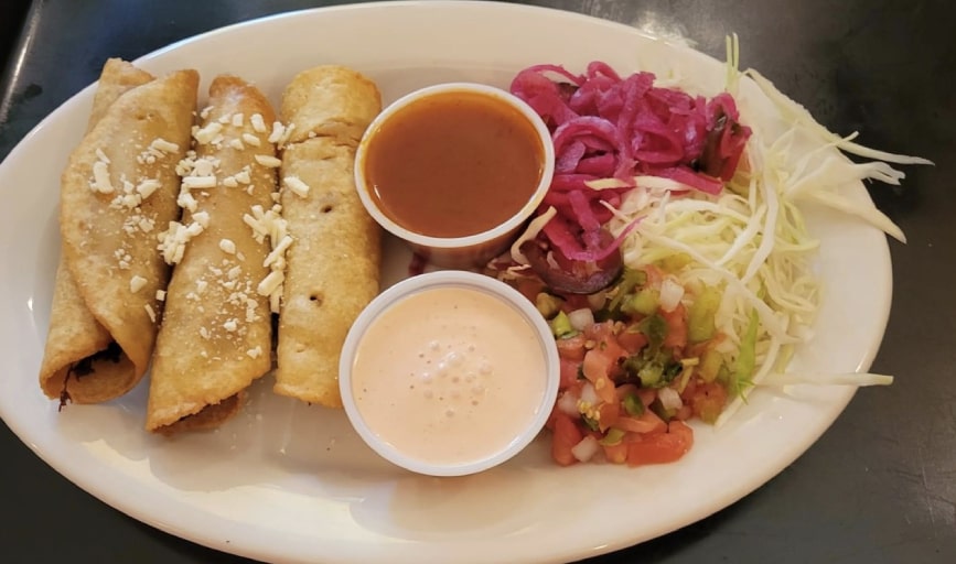 Sabor Autentico Hondureño Serves Taco Flautas in Tamarac, FL 33319