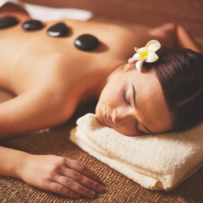 HOT STONE MASSAGES