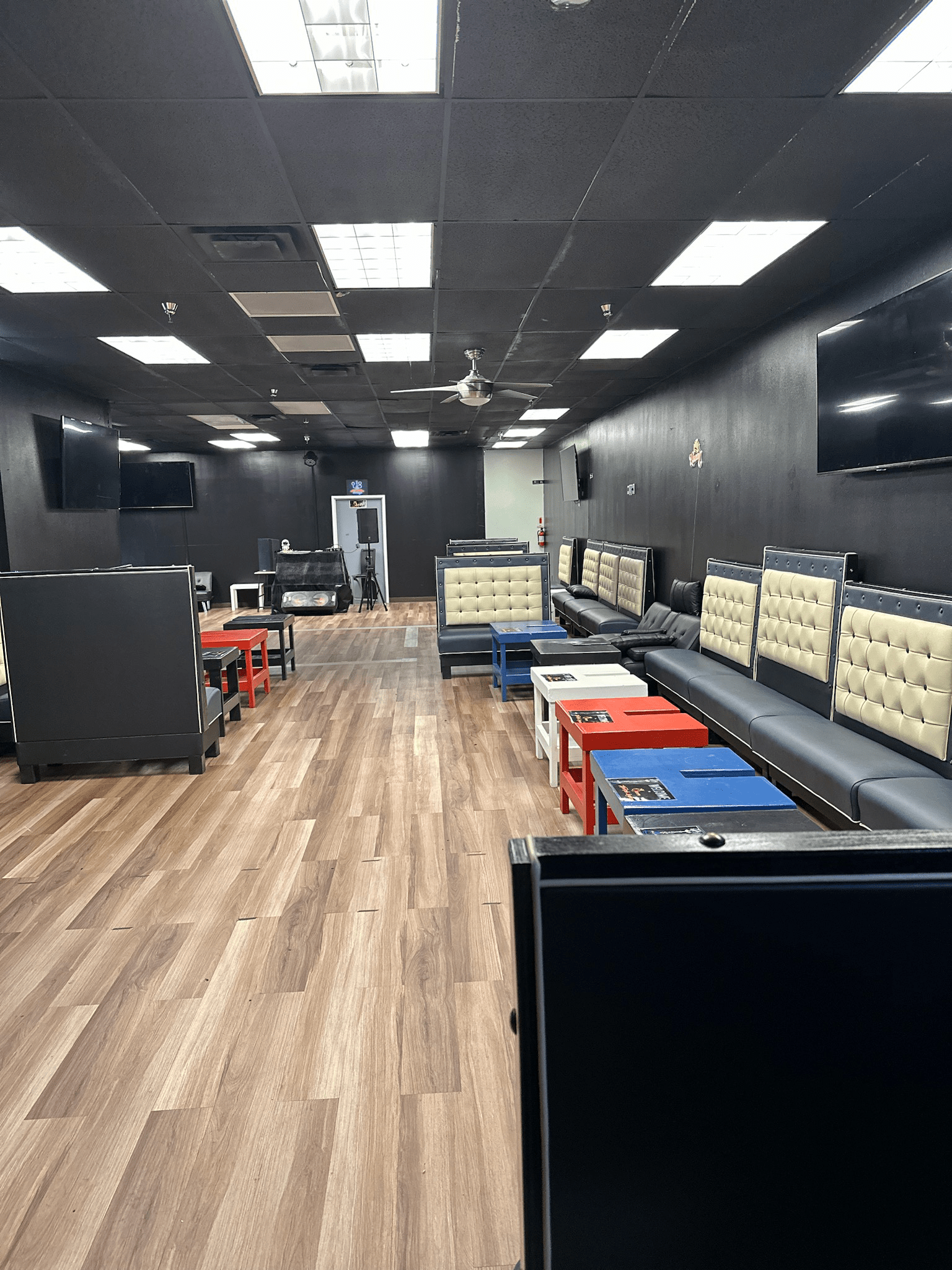 Queen Hookah Lounge is a Live Sports Bar in Irving, TX 75061