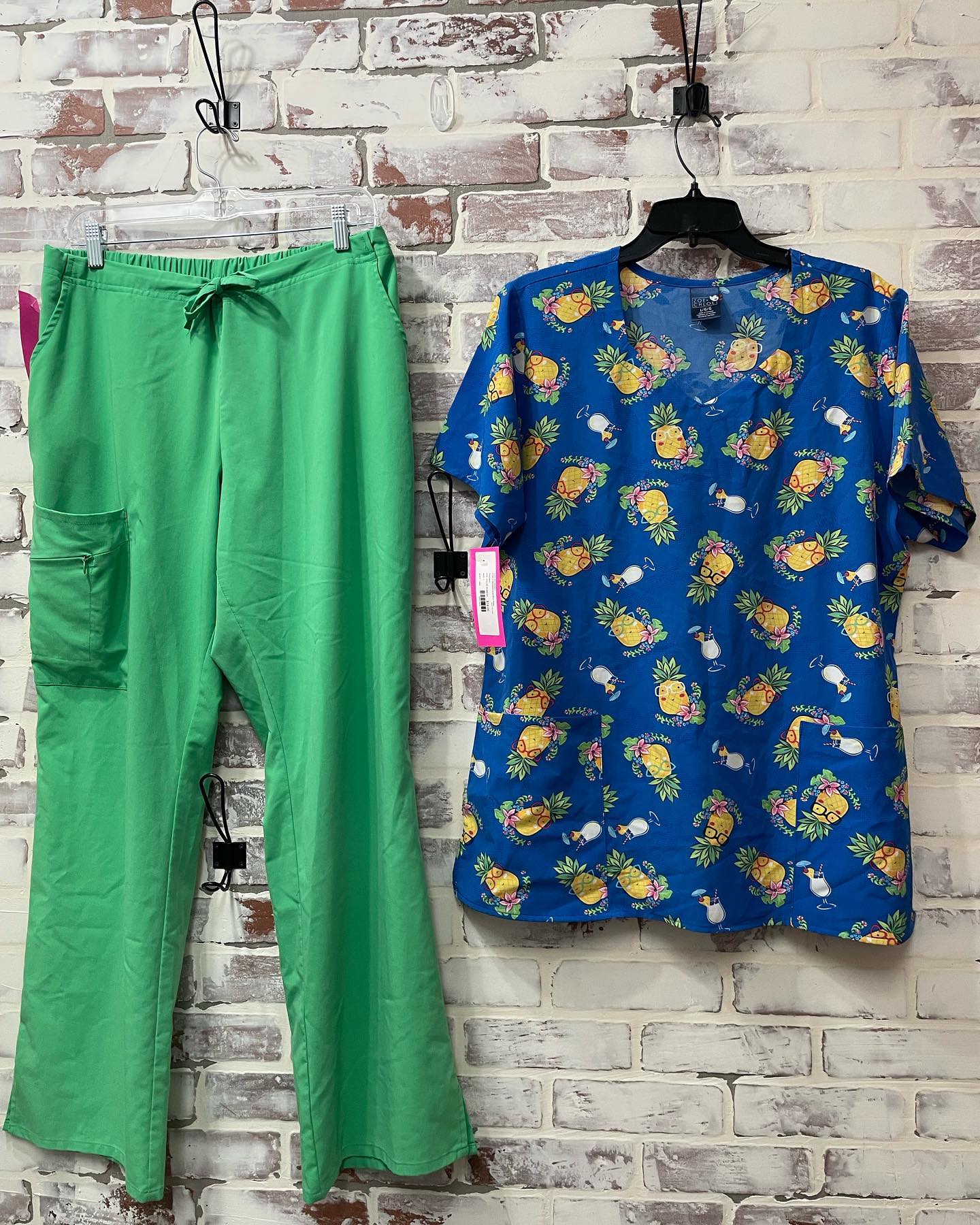 Scrubs 360 Consignment Offers Hospital Uniforms in Knoxville, TN 37918