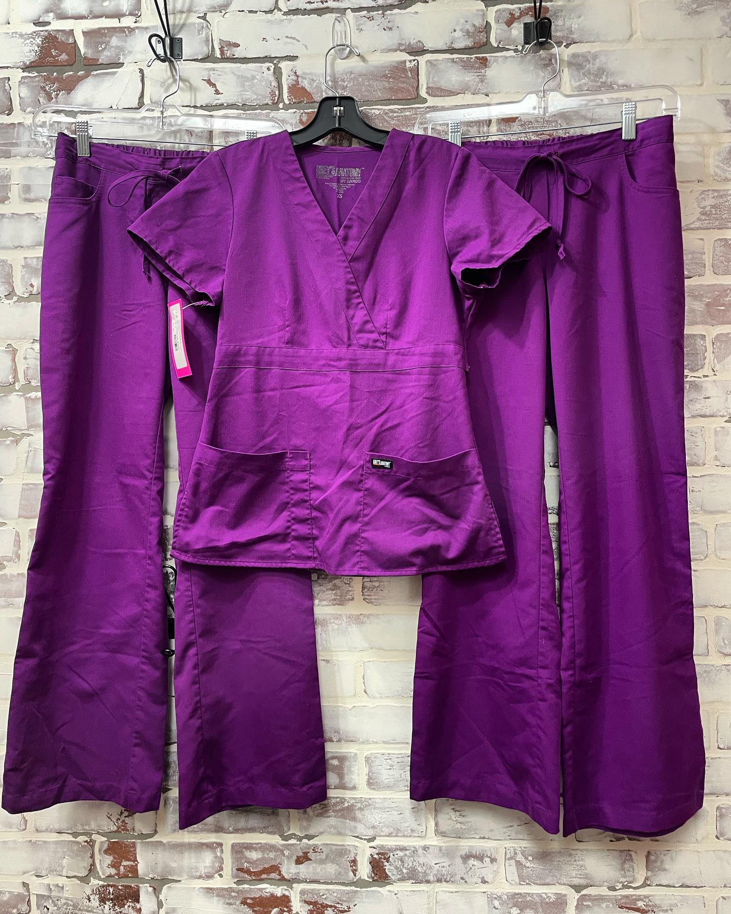 Scrubs 360 Consignment Offers Hospital Uniforms in Knoxville, TN 37918