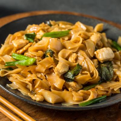 DRUNKEN NOODLES