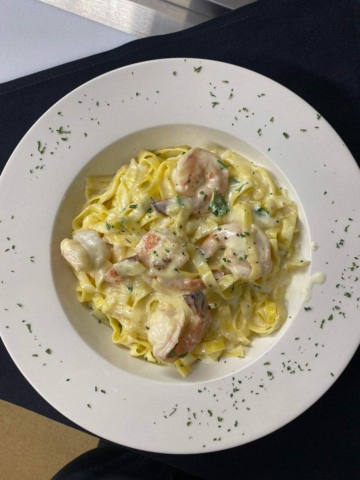 Sammy's Restaurant Serves Chicken in Westbrook, CT 06498