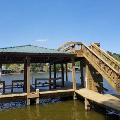 CUSTOM BOAT DOCKS