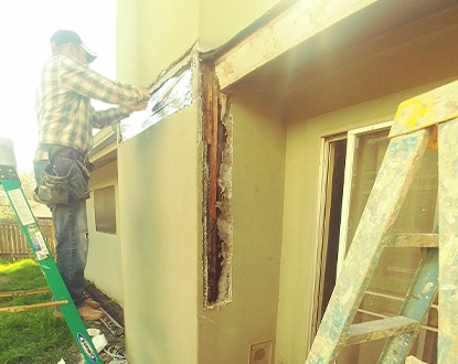 STUCCO REPAIR/REPLACE
