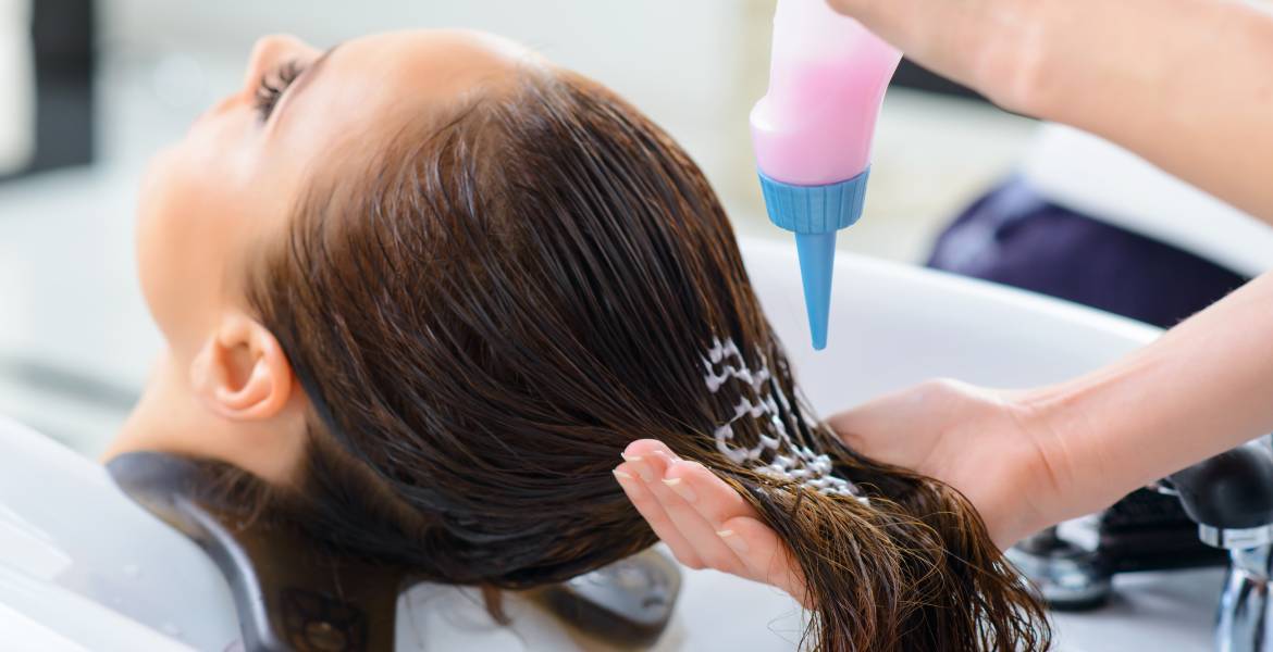 Uzma Eyebrows Threading