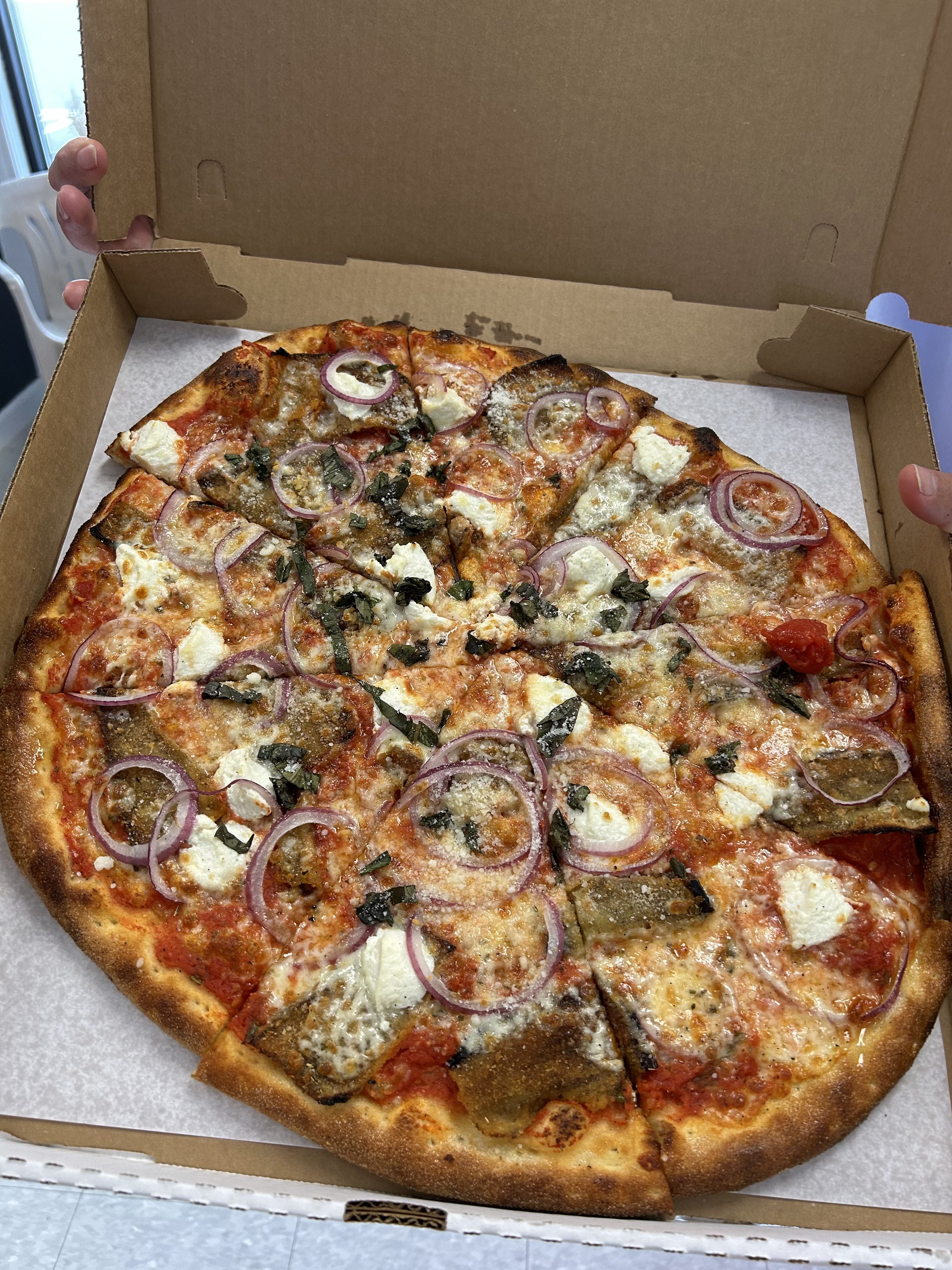 Uncle Frank's Pizza & Subs Serves Calzones in Gloucester, MA 01930