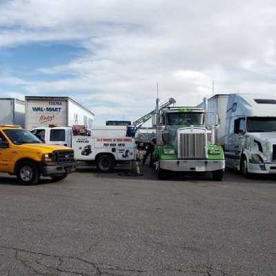 SEMI TRUCK JUMP STARTERS