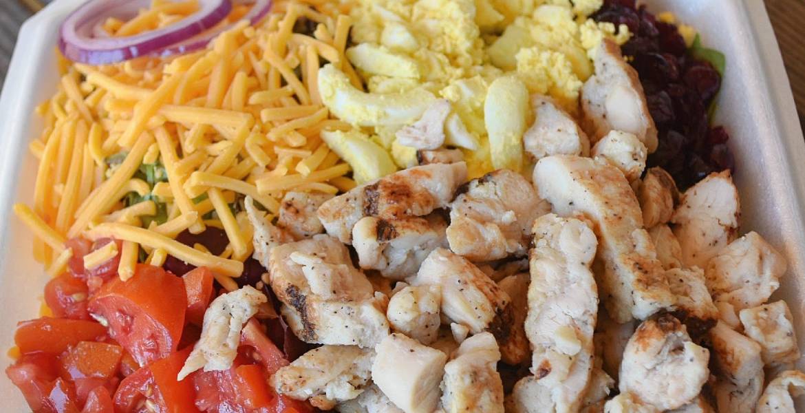 Loaded Lettuce Serves Salads in Jackson, MS 39209