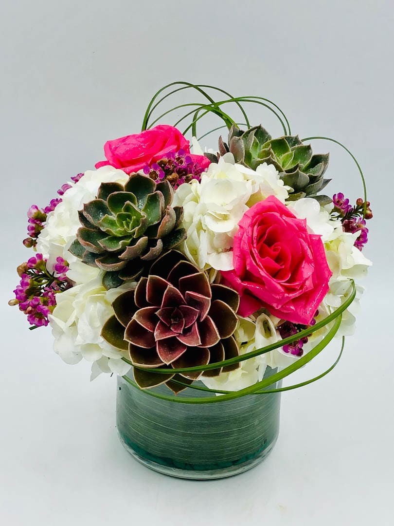 Fresh Flowers Florist Offers Floral Arrangements in Oakton, VA 22124