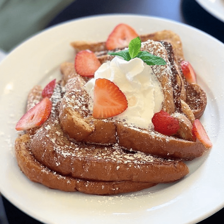 The Combine Kitchen Bakery & Market Offers Customized Cakes in Rancho Cucamonga, CA 91739