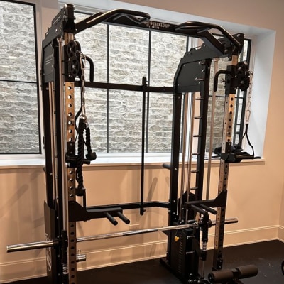 FITNESS EQUIPMENT ASSEMBLY