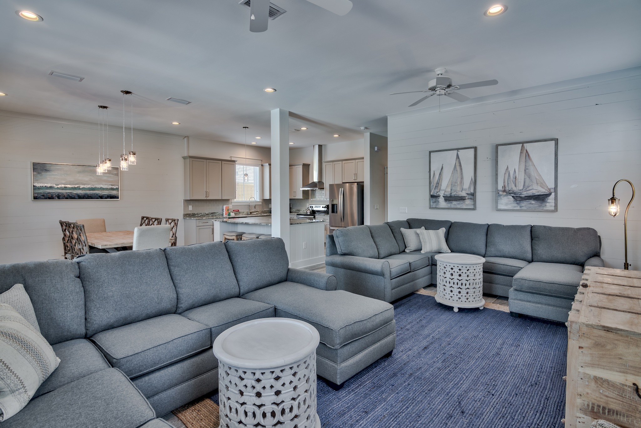 King's Furniture & Mattress Offers Headboards in Destin, FL 32541