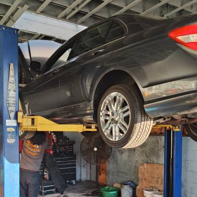 AUTO REPAIR