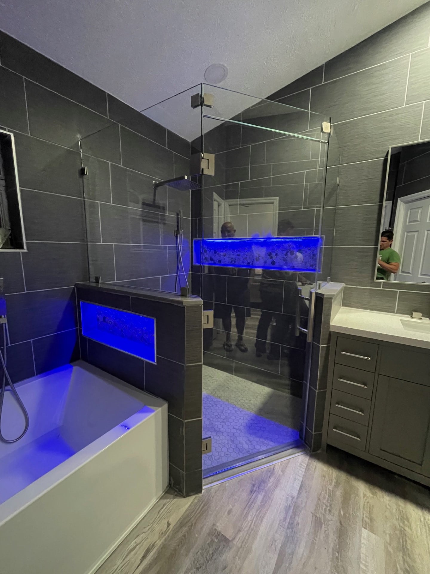 Marti Glass Shower Enclosures Offers Frameless Shower Enclosures in