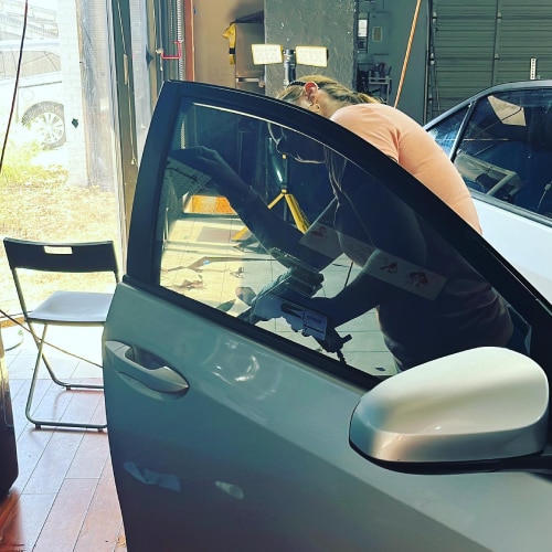 Top Auto Glass Offers Auto Glass Services in Houston, TX 77063