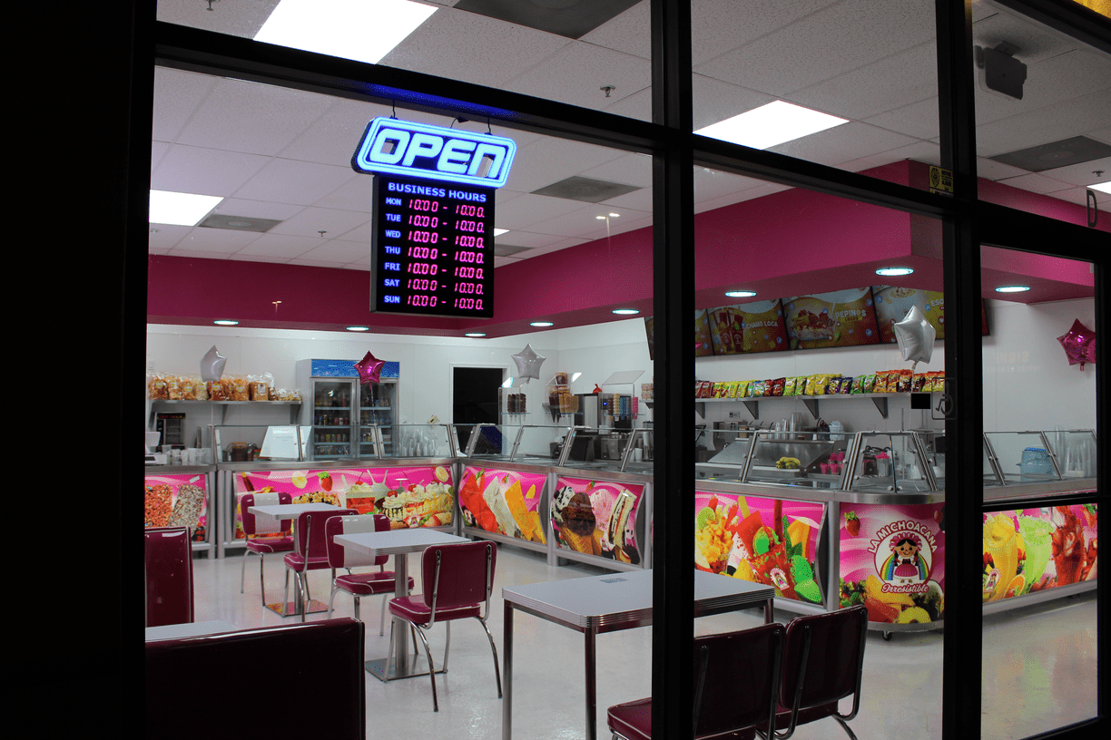 La Michoacana Irresistible Offers Fruit Cups in Visalia, CA 93291