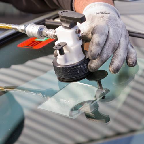 Mobile Windshield Installation