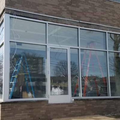 STOREFRONT GLASS REPLACEMENT