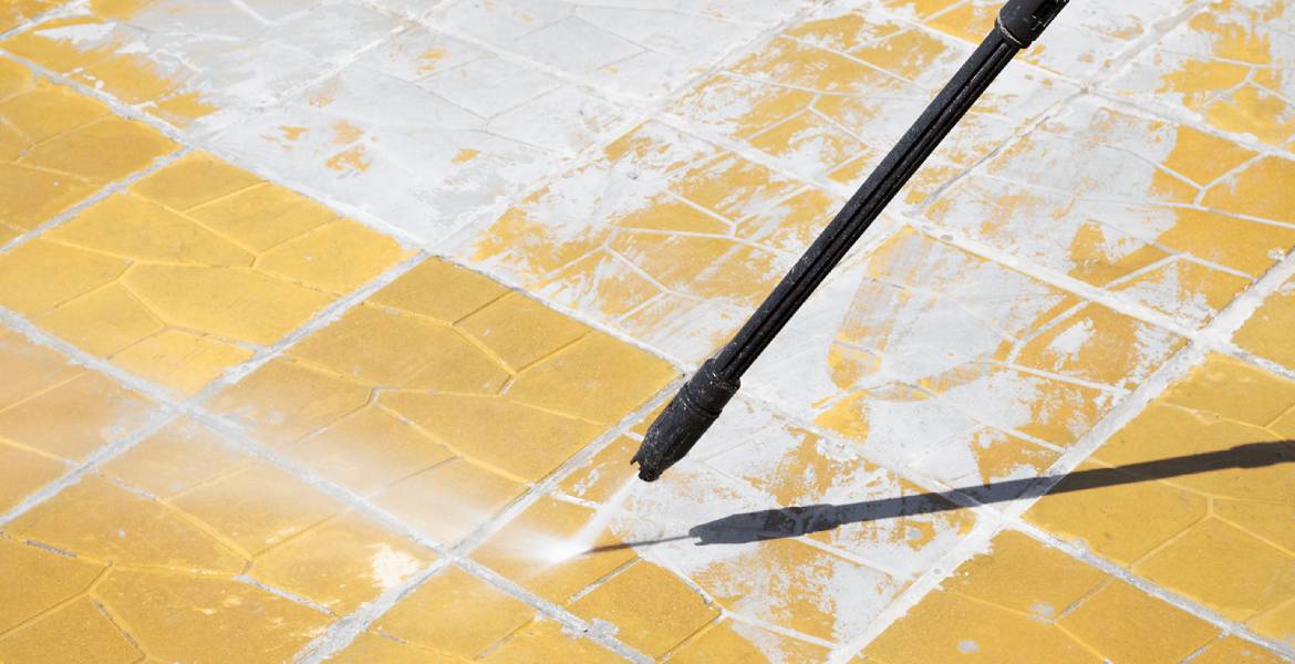 E. Lewis Services LLC 