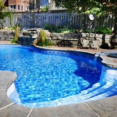 IN-GROUND POOL CLEANING