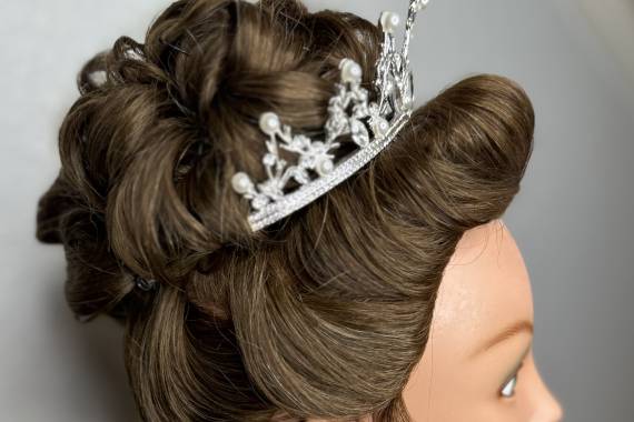 Hairstyles & Makeup by Susan Suarez