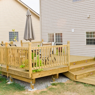 DECKS