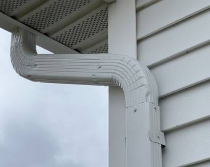 SEAMLESS GUTTERS
