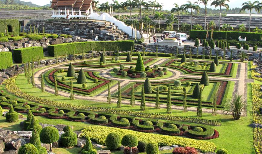 Premium Cut Landscaping