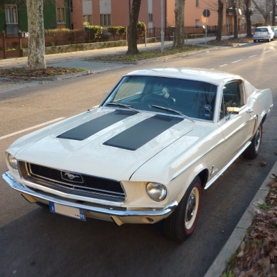 CLASSIC CAR RESTORATION