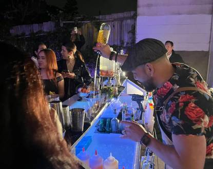 CORPORATE EVENT BARTENDERS