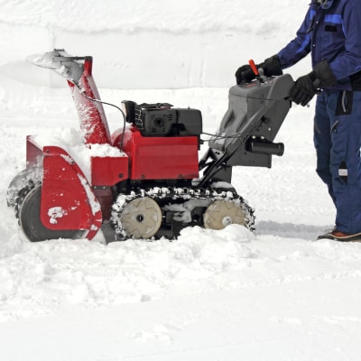 SNOW REMOVAL SERVICE