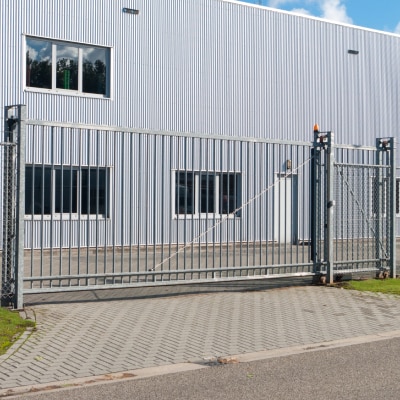 COMMERCIAL GATES