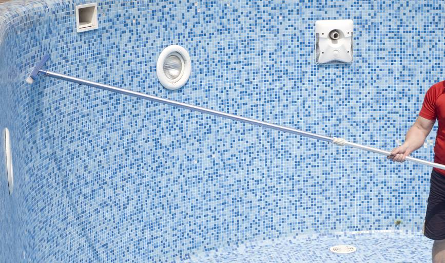 Pool Sharks Cleaning and Maintenance