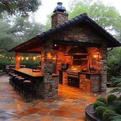 OUTDOOR KITCHEN