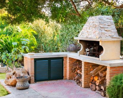 HARDSCAPE CONSTRUCTION