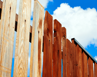 DECK AND FENCE STAINING SERVICES