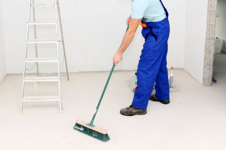 House Cleaning Laura