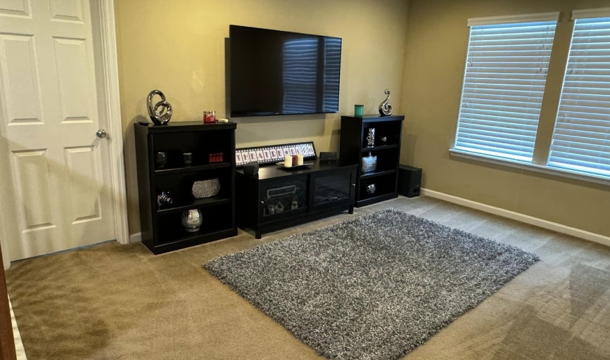 House Cleaning Laura