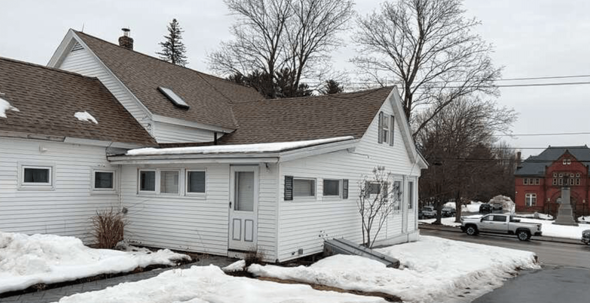 Baez Roofing and Siding, LLC