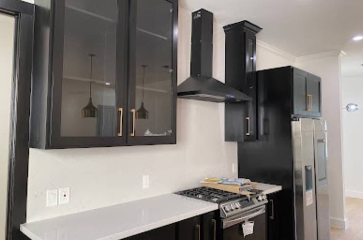 Único Design Holdings