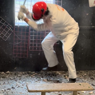 RAGE ROOM