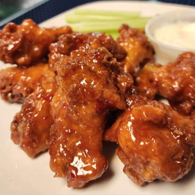 CHICKEN WINGS