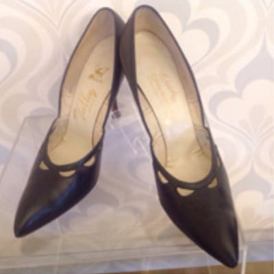 SHOES AND ACCESSORIES