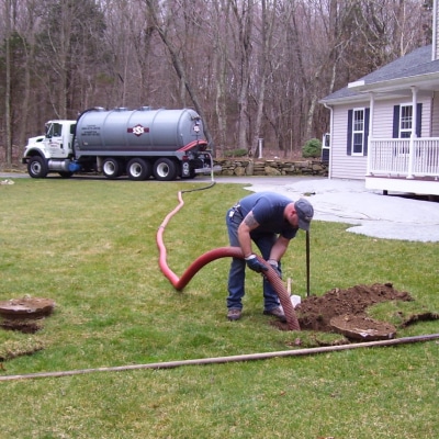 SEPTIC TANK CLEANING