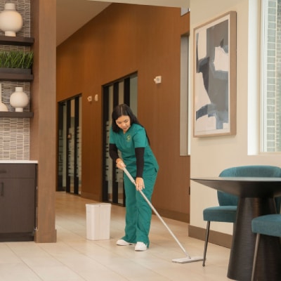 COMMERCIAL CLEANING SERVICES
